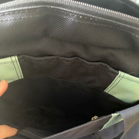 Multi-pocket tote bag - Picture 4 of 6